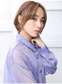 大人可愛い小顔美髪ツヤ髪ミディアムベージュ横顔美人A4
