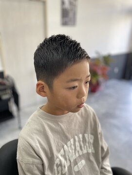 ベガ(VEGA) 刈り上げ「キッズカット」