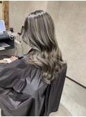 バレイヤージュ、ハイライト、レイヤーロング、グレーベージュ