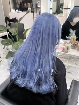 リル 溝の口(LiL) ブルーアッシュ/溝の口/ケアブリーチ/学割U24/レイヤーカット