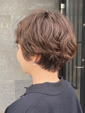 メゾン アヴァロ(Maison Avallo) カジュアルカールの柔らかパーマショート