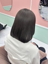 ガーランド(Girland)&nbsp;ブリーチで作るグレージュカラー♪moe