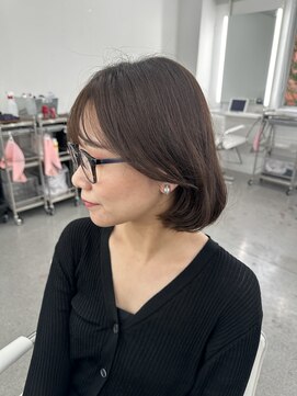 イロウ 山口どうもん店(IROW) 顔周りレイヤー　ブリーチなし　ボブ　髪質改善【山口】