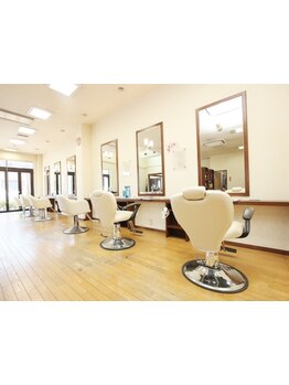 頭皮ケア・リラックス・むくみの緩和・髪の健康維持など、要望に合わせて選べるリラクゼーションメニュー。