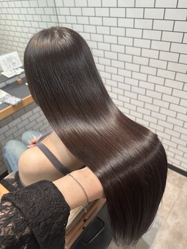 酸性ストレート/髪質改善トリートメント