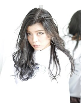 エル バイ ファースト(L by first) 【L by first】かき上げワンサイドカール◎20代30代40代50代