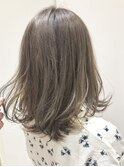 外国人風パールグレー