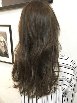 ペネロープ(Penelope) 新宿ペネロープ】ハイライト×イルミナカラー　担当 RYO