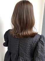 ケーツーナゴヤ(K two NAGOYA)&nbsp;イメチェン！外ハネ小顔セミディと大人の透明感グレージュ。