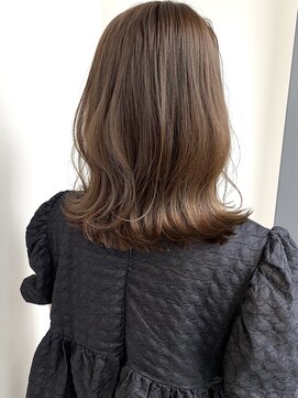 ケーツーナゴヤ(K two NAGOYA) イメチェン!外ハネ小顔セミディと大人の透明感グレージュ。