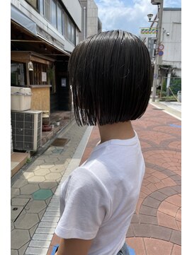 ココンプリュス アンド モナ(COCON+&MONA+) ミニボブ