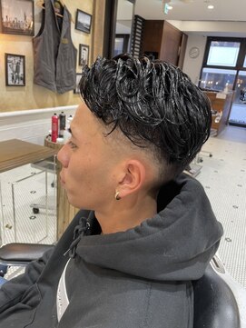 バーバーブロス 吉祥寺店(BARBER BROS) 【LUDLOW BROS.】田宮 黒髪パーマ ツーブロック