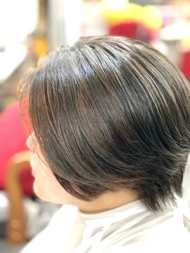 ティービーケー 鶴見店(TBK) ショートカット　白髪ぼかし　大人女性