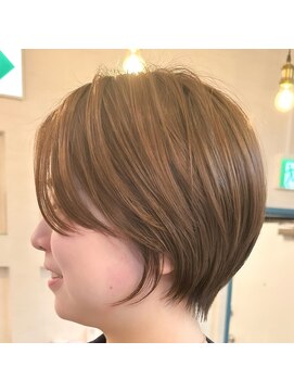 シシ 大宮(She 2.) 大人ショート/丸みショート