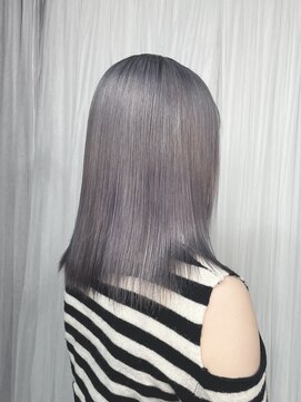 メゾンセブンルックス 宇都宮簗瀬店(Maison 7LOOKS) ホワイトシルバー！《手塚》