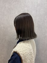ソレイユバイエルズ(soleil by ailes) 切りっぱなし ミディアム×オリーブベージュ