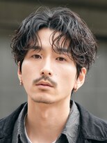 フィフス 大分(fifth)&nbsp;大分シャドウパーマメンズカットラウンドマッシュセンターパート