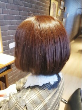 アンカラン(un Calin) 【un Calin】透明感カラー☆ほんのり前下がり丸み小顔ボブ