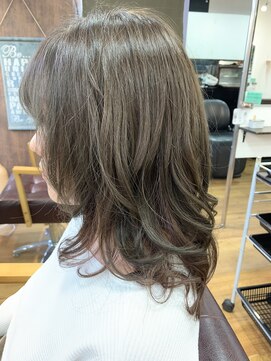 ヘアーアトリエ アルバ(hair atelier alba) セミロングゆるフワレイヤー