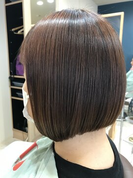 ヘアサロンアンドヘアメイクディー(hair salon hair make D) 仙台D 丸み耳かけぷつっとボブ刈り上げボウズアレンジ