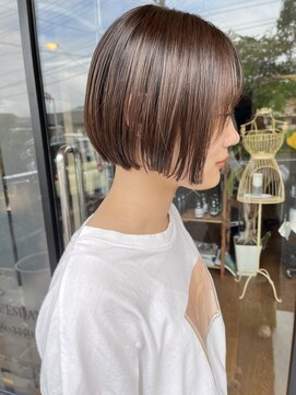 ガロ(GARO) ミニボブ/ベージュ系カラー