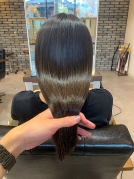 ユニ(Uni.) オリーブベージュ