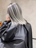 サニー 渋谷(SUNNY)&nbsp;バレイヤージュ、ハイライト、レイヤーロング、グレーベージュ