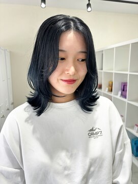 キートス 高知店(kiitos) くびれミディ/くびれレイヤー/ブルーブラック