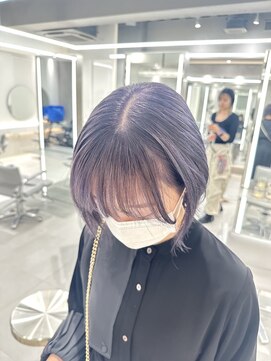 アールプラスヘアサロン(ar+ hair salon) 新宿/新宿三丁目/ブリーチ/ハイトーン/バイオレッドカラー