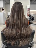 ハイライトカラーミディアムヘアグレージュカラーデザインカラー