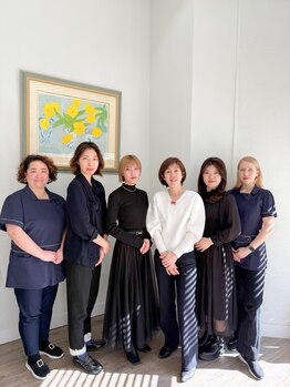 ビューティーセラーバイハリウッド(BEAUTY CELLAR BY HOLLYWOOD)の写真/女性目線のご提案で『ずっとこんな髪型になりたかった』を実現する本物志向の女性にお勧めサロン◇