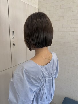 シェミール(CHEMIR) 切りっぱなしボブ×オリーブ【ナチュラルカラー/透明感カラー】