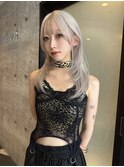 《YURI》ホワイトシルバー/モードハイトーン/ホワイトカラー
