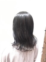 アクセ&nbsp;うるツヤ髪質改善ゆるふわウェーブ巻きセミロング20代30代40代