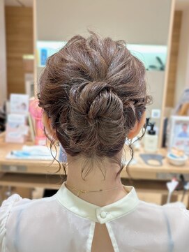 ボブでもできる♪ゆるふわお団子ヘア