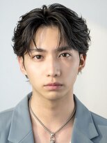 オーシャントーキョーオーバー 渋谷(OCEAN TOKYO OVER)&nbsp;センターパートフェザーパーマニュアンスパーマシャドウパーマ