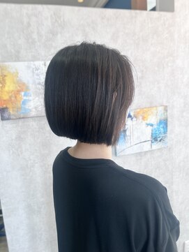 コス(COS) 【COS/平塚/加藤】丸みボブ
