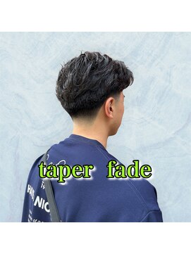 カムレイド フォー ライフ(COMRADE 4 LIFE) テーパーフェードにパーマならコレ！　担当　西村