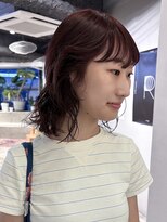 ナヌークカフラ(nanuk kafla)&nbsp;ニュアンスウェーブミディアムボブ艶葡萄カラー