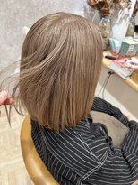 シリル(cyriL)&nbsp;丸みボブ×くすみベージュ｜由利本荘市美容室