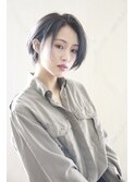 耳かけショート×濡れ感スタイリング