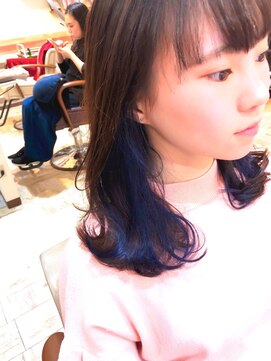 ティアラ 桜木町(TIARA) お客様style～インナーカラー×アシッドブルー
