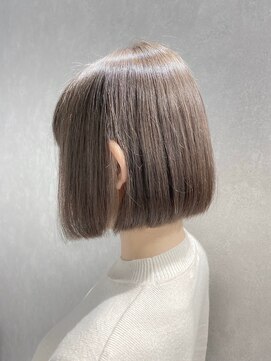 ジーナ 新宿(Zina) ミルクベージュ