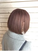 ピンクベージュ
