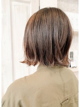 キャアリー(Caary) 福山イルミナカラー人気caary切りっぱなし外ハネボブベージュ