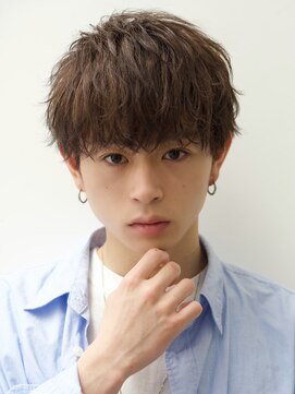 オーシャントーキョーオーバー 渋谷(OCEAN TOKYO OVER) スーツ短髪ツーブロック束感モテるパーママッシュ黒髪ショート