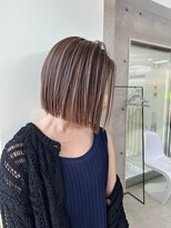 イキ 表参道(iki omotesando)&nbsp;モード/無造作ウェーブ/大人ガーリー[表参道駅]