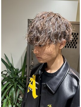 リフル 八王子(RIFULL) メンズパーマ　ツイスパ　波巻き　フェード