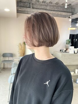 フラッグ ヘアー 天神西通り店(Flag HAIR) ショートボブ　グレーピンク　ダブルカラー