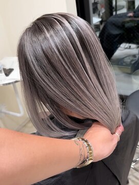 ハーパーズ 渋谷(harpers) ホワイトバレイヤージュロブ